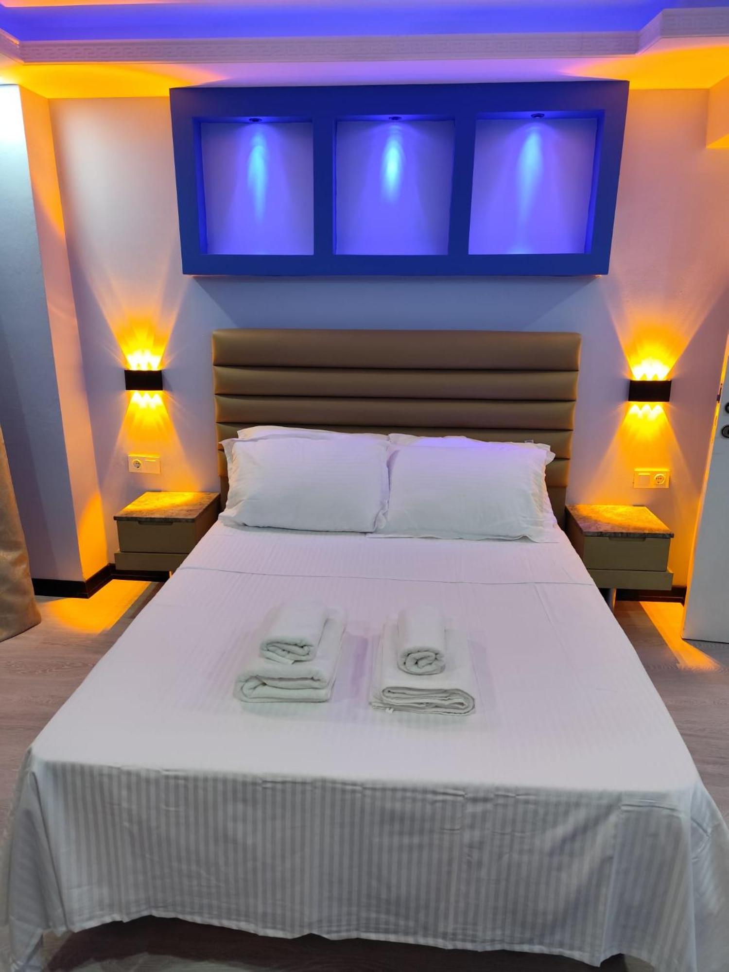 Relax Blue Daire *